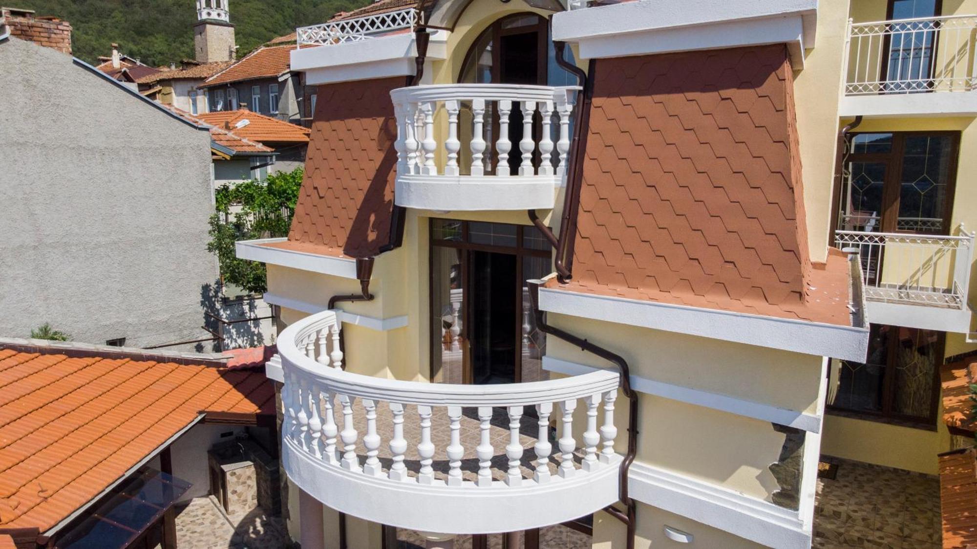 Къща За Гости Angelovi Veliko Tarnovo Exterior photo